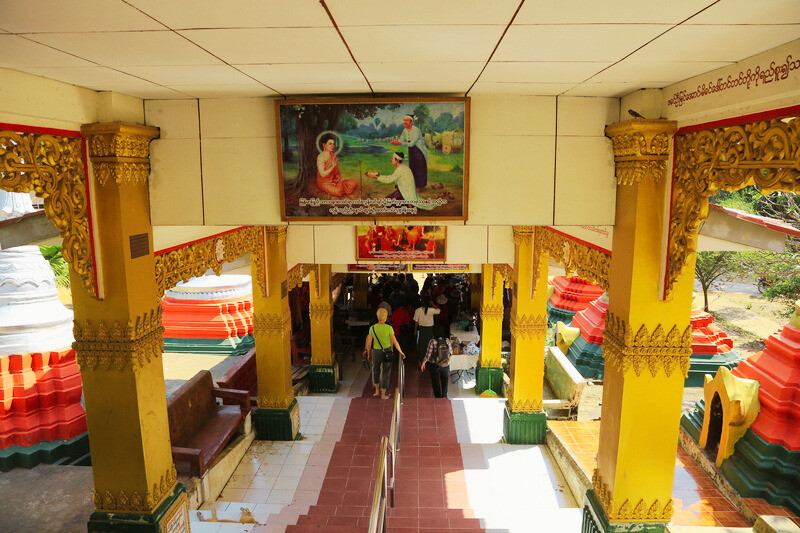 Quang cảnh xung quanh tượng phật ngồi Kyaik Pun Quang cảnh xung quanh tượng phật ngồi Kyaik Pun