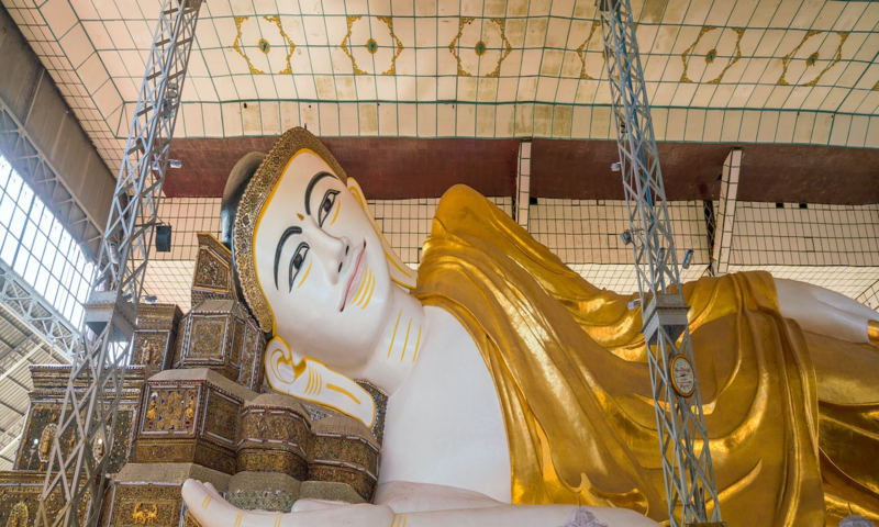 Tượng Phật Shwethalyaung