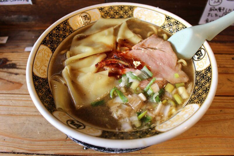 Ramen Nagi – niboshi đậm đà giữa Golden Gai, mở 24h 