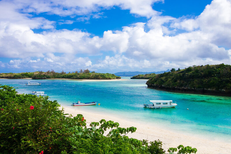 Khung cảnh bãi biển ở đảo Ishigaki 