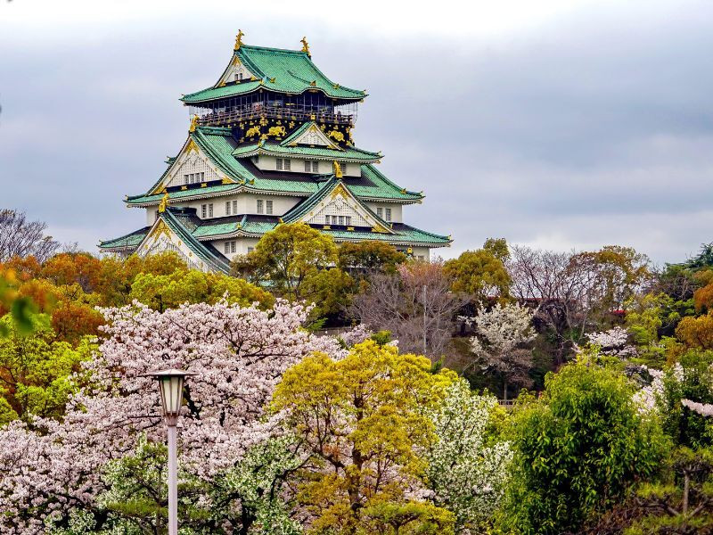 Lâu đài Osaka