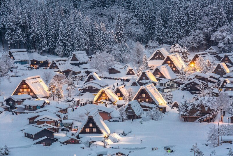 Shirakawago làng tuyết cổ tích tại Nhật Bản