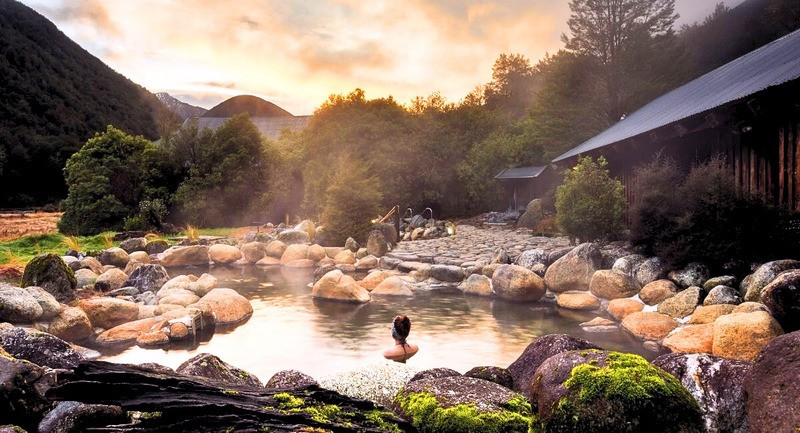 Trải nghiệm tắm Onsen - điểm thu hút nổi tiếng