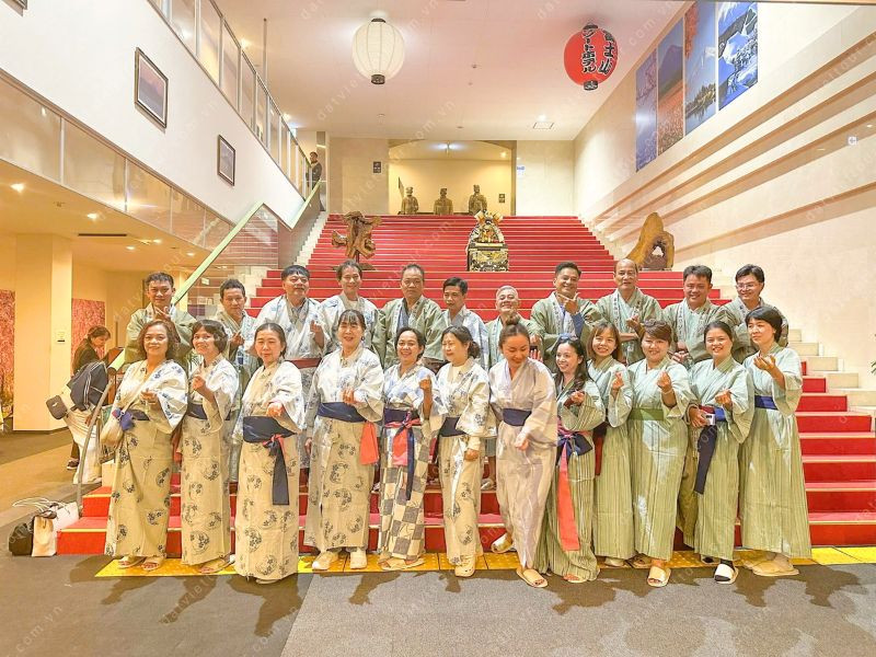 Ưu tiên trải nghiệm thay vì điểm mua sắm (Ảnh: Đất Việt Tour) Ưu tiên trải nghiệm thay vì điểm mua sắm (Ảnh: Đất Việt Tour)