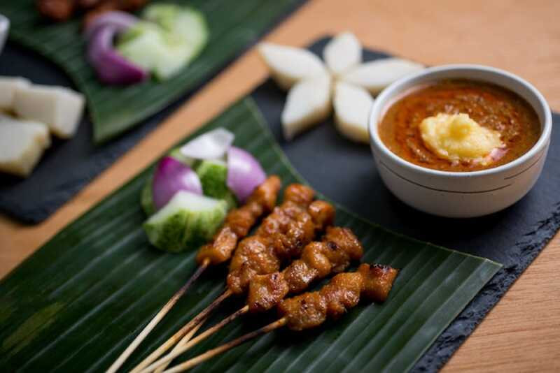 Món Satay rất được ưa chuộng nhờ hương vị thịt nước tuyệt vời của nó Món Satay rất được ưa chuộng nhờ hương vị thịt nước tuyệt vời của nó