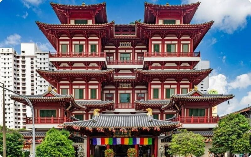 Ngôi chùa nổi tiếng trong khu Chinatown Ngôi chùa nổi tiếng trong khu Chinatown