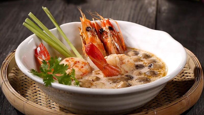 Món súp chua cay trứ danh của ẩm thực Thái Lan 