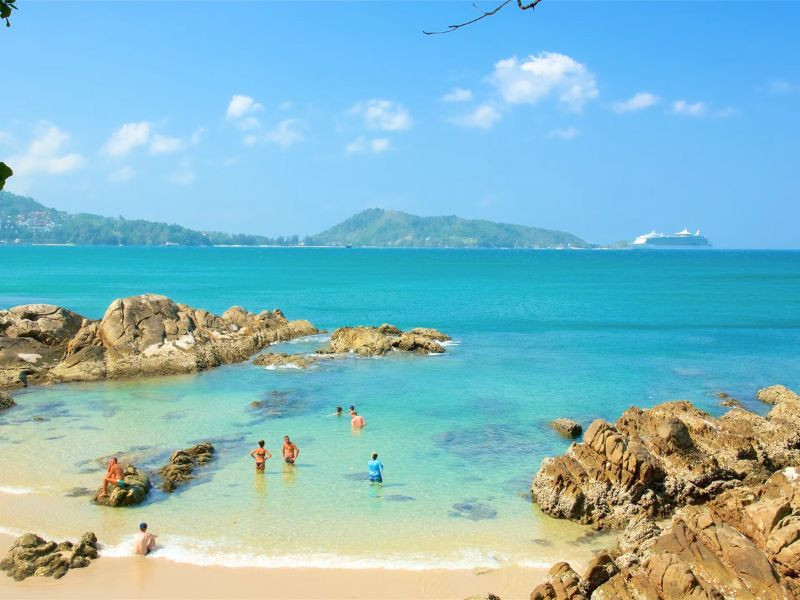 Bãi biển Patong - Thiên đường du lịch sôi động