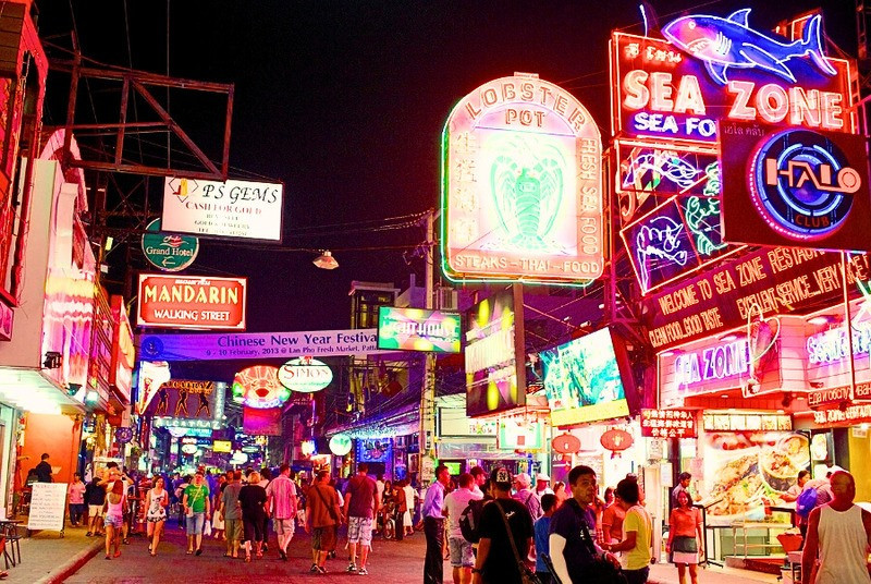 Walking Street – điểm hẹn sôi động bậc nhất khi Pattaya lên đèn