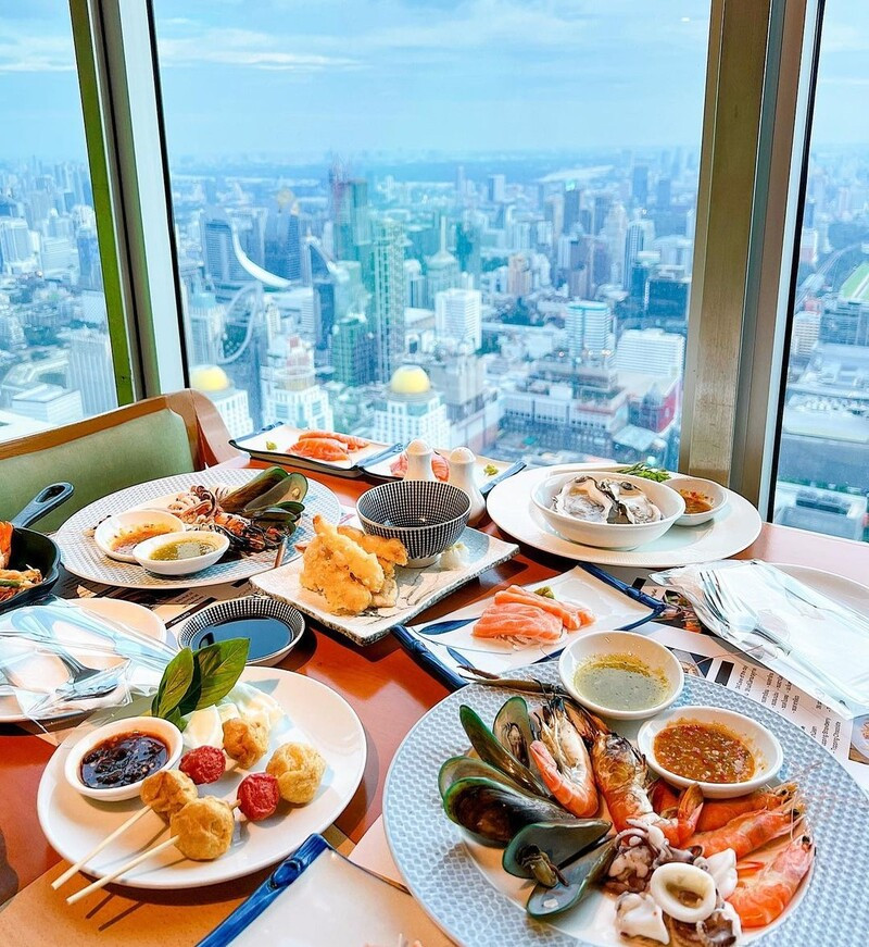 Buffet quốc tế Baiyoke Sky