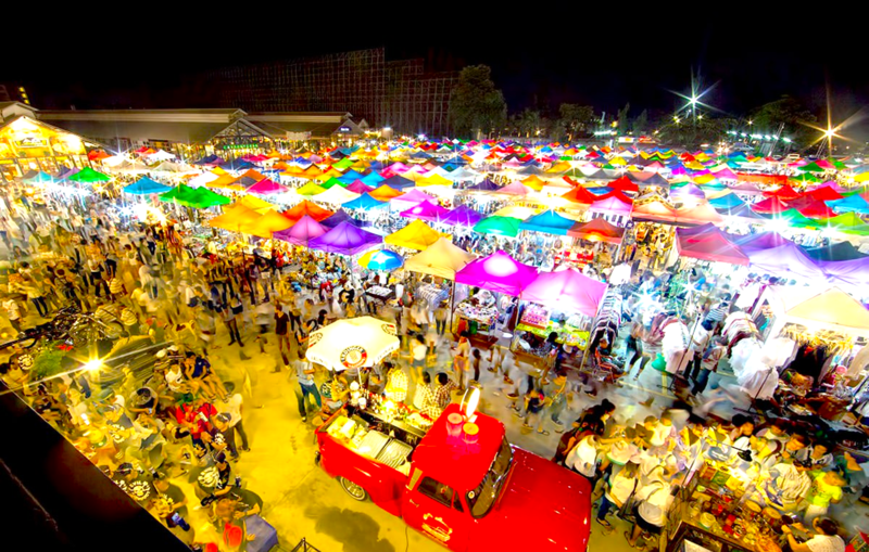 Chợ đêm Walking Street náo nhiệt