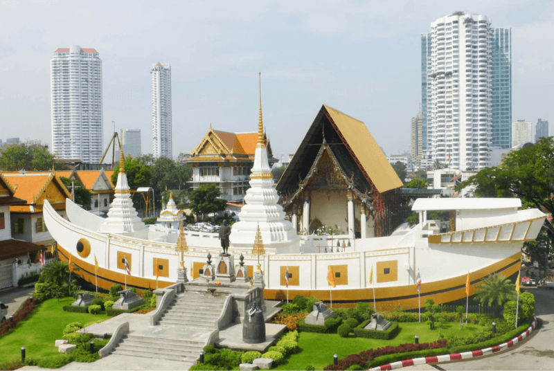 Du lịch Thái Lan mùa hè - Check in Chùa thuyền độc đáo