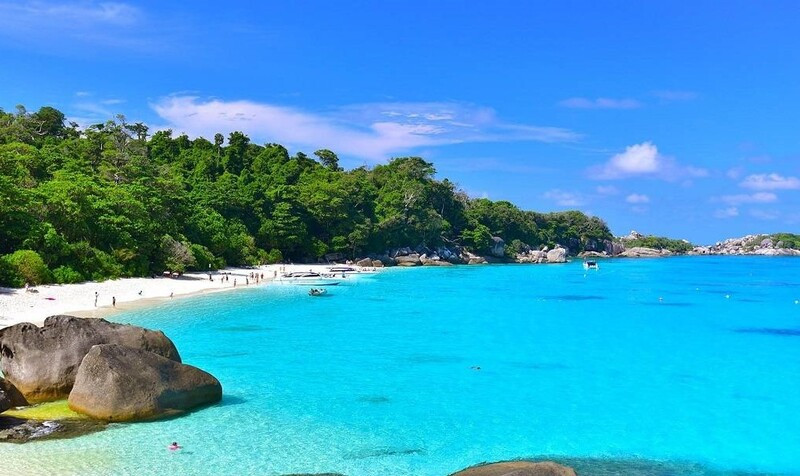 Hòn đảo Similan với làn nước trong veo