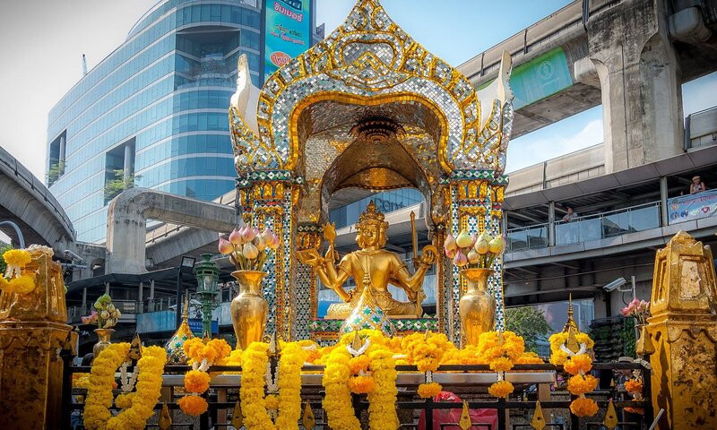Đền Phật Bốn Mặt 