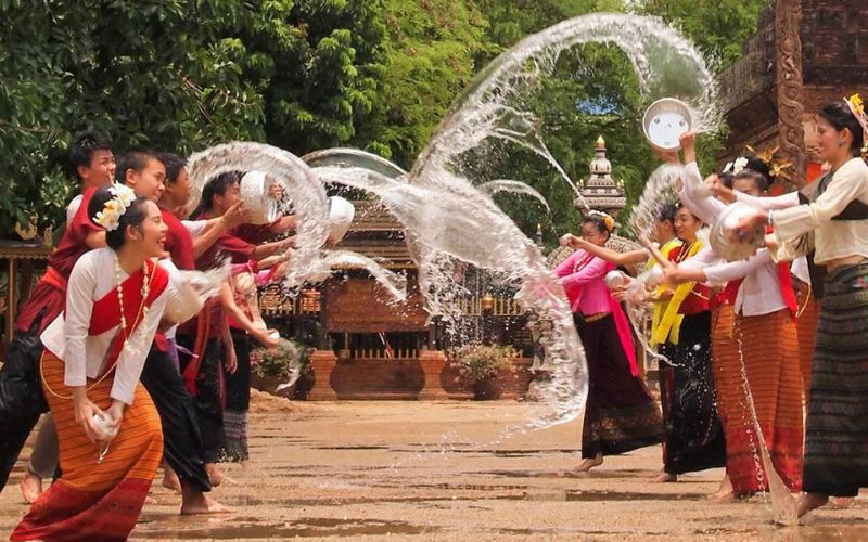 Đón Tết giữa phố cổ và nét văn hóa Lanna