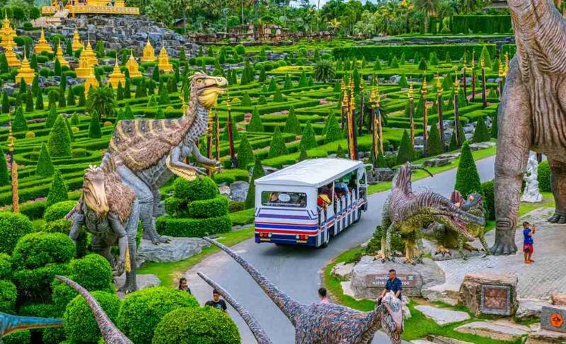 Công Viên Khủng Long Nongnooch” Dinosaur Valley Pattaya