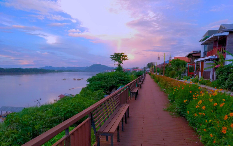 Lối đi dạo bộ trên sông Mê Kông
