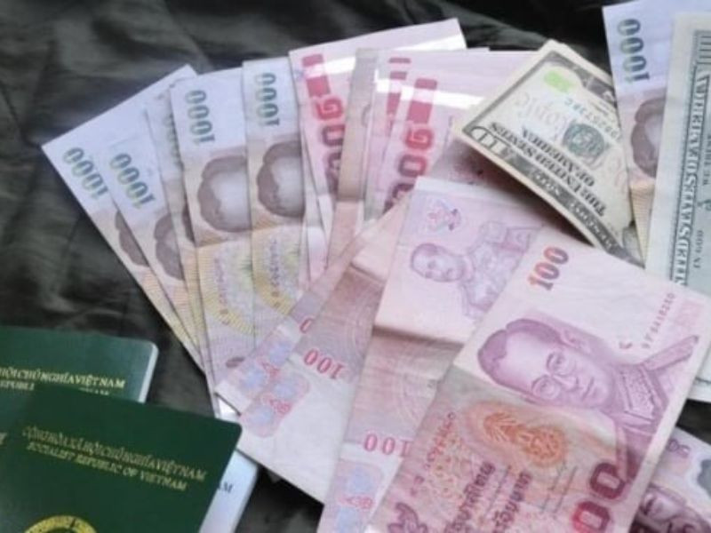 Nhớ mang tiền lẻ để mua đồ dễ dàng hơn 