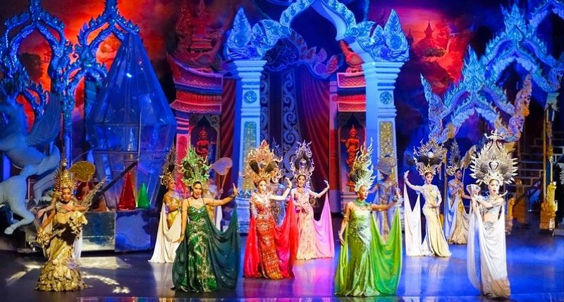 Show diễn Alcazar nổi tiếng