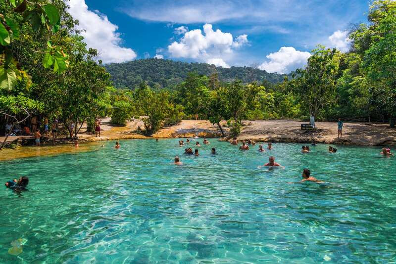 Trải nghiệm ngâm mình suối nước nóng tại Krabi 