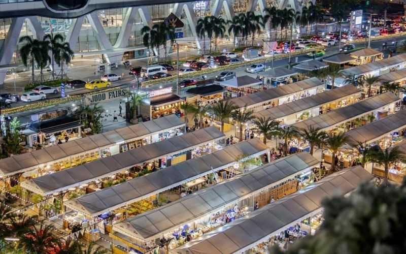 Thiên đường ẩm thực và trải nghiệm Bangkok về đêm Thiên đường ẩm thực và trải nghiệm Bangkok về đêm