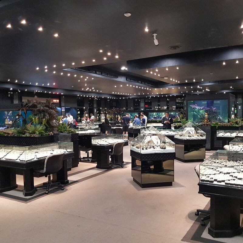Trung tâm World Gem