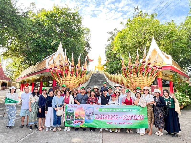 Đất Việt Tour đồng hành cùng du khách