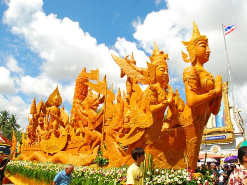 Lễ hội Khao Phansa 