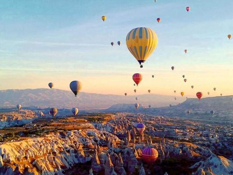 Bình minh tại Cappadocia 