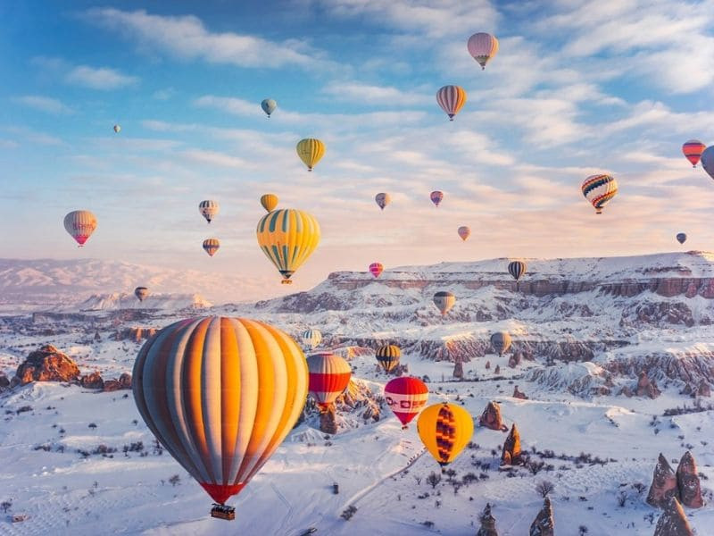 Khung cảnh lãng mạn giữa trời đông tại Cappadocia Khung cảnh lãng mạn giữa trời đông tại Cappadocia