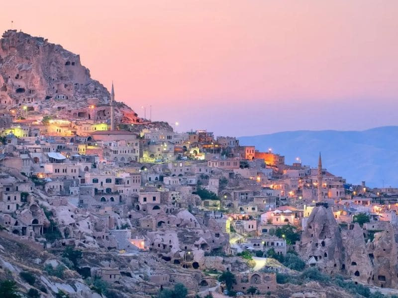 Ngôi làng Uchisar dịp Tết Nguyên Đán 2026 Ngôi làng Uchisar dịp Tết Nguyên Đán 2026