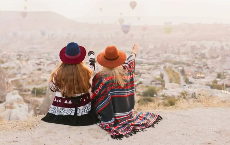 Một số trang phục phù hợp khi đi du lịch Một số trang phục phù hợp khi đi du lịch