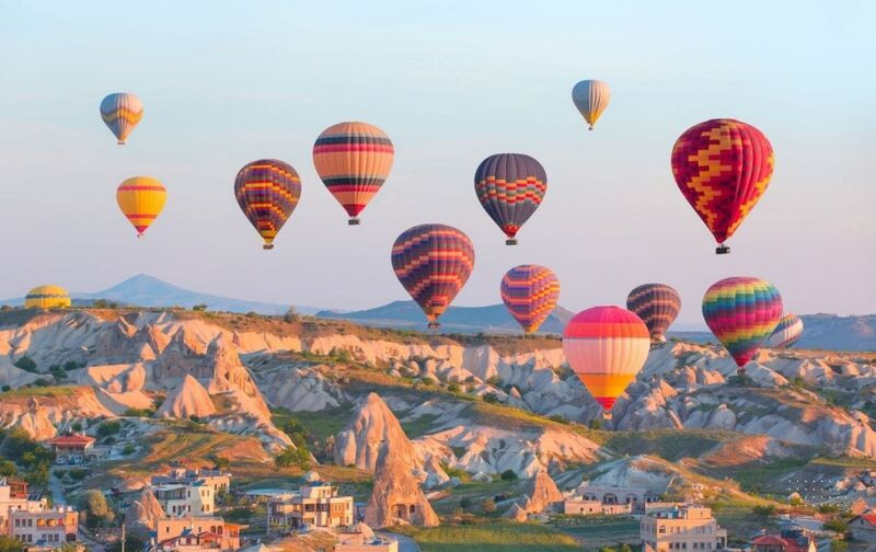 Khung cảnh mùa xuân phủ đầy sắc xanh tại Cappadocia Khung cảnh mùa xuân phủ đầy sắc xanh tại Cappadocia