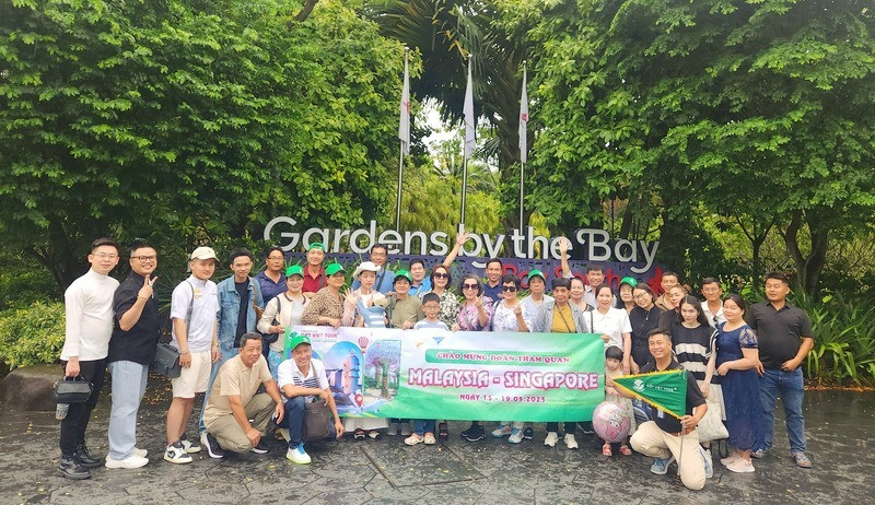 Đất Việt Tour cho chuyến đi Singapore-Malaysia