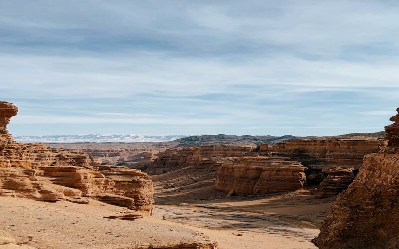 Hẻm núi Charyn Canyon - Kỳ quan thiên nhiên của Kazakhstan Hẻm núi Charyn Canyon - Kỳ quan thiên nhiên của Kazakhstan