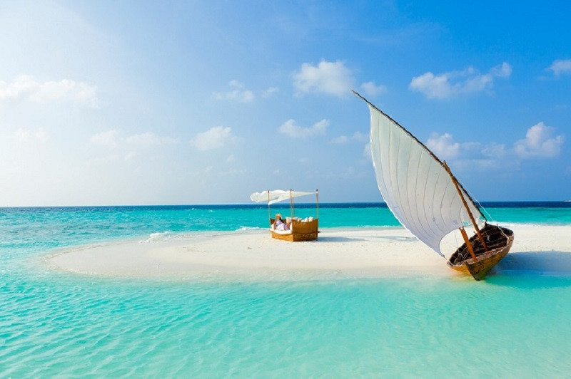 Kem chống nắng là thứ không thể thiếu trong khám phá Maldives 
