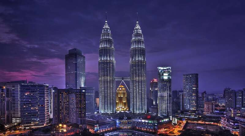 Tháp Đôi cao chọc trời Malaysia
