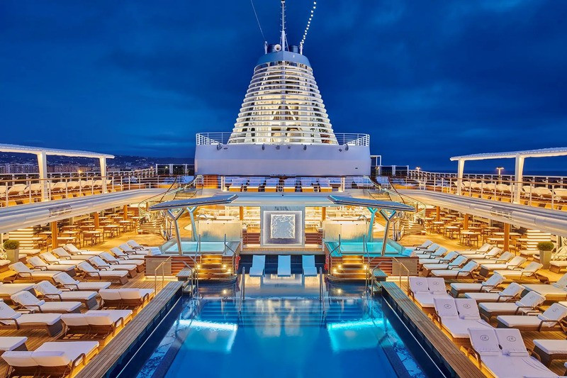 Vẻ đẹp trên du thuyền Star Voyager