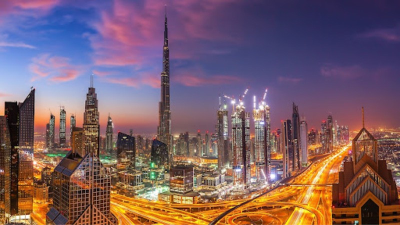 Cảnh quan Dubai về đêm