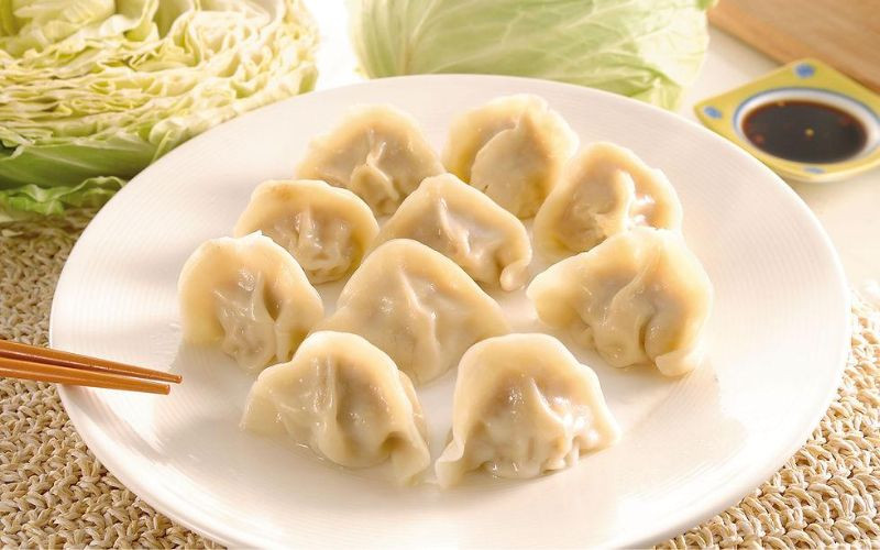Sủi cảo nhân thịt mềm dai trong những ngày đông