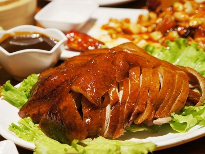 Món ngon Thượng Hải - Vịt Hầm Bát Bảo Với 8 Loại Gia Vị