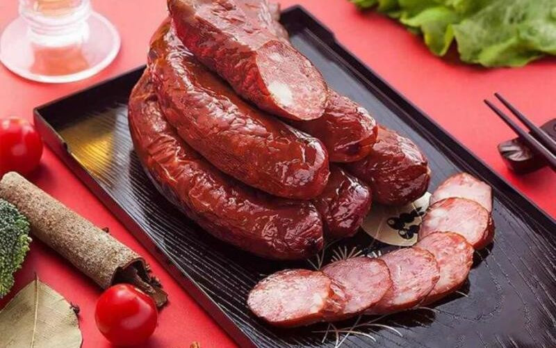 Xúc xích đỏ Cáp Nhĩ Tân mang dấu ấn ẩm thực Đông Âu
