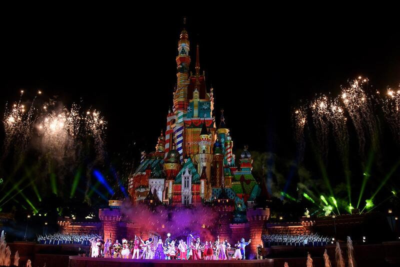 Các chương trình biểu diễn, âm nhạc Disneyland (Ảnh sưu tầm) Các chương trình biểu diễn, âm nhạc Disneyland (Ảnh sưu tầm)