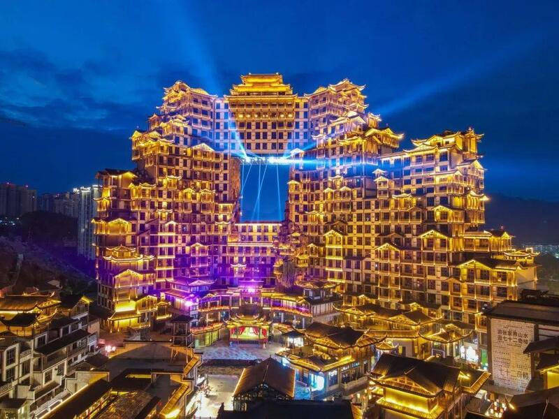 Ngắm cảnh ánh sáng khi về đêm (Ảnh sưu tầm)