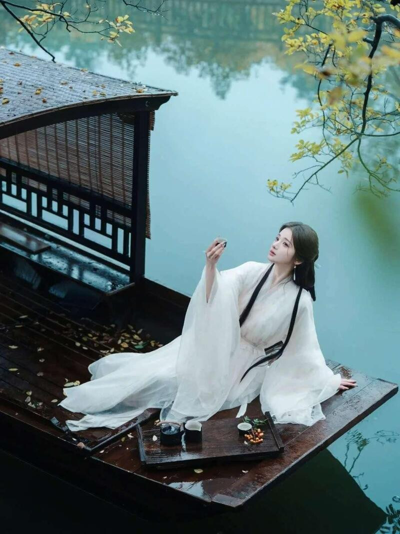 Outfit cổ trang Trung Quốc (Ảnh sưu tầm)