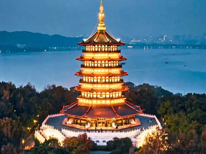 Chùa Lôi Phong - Trung Quốc