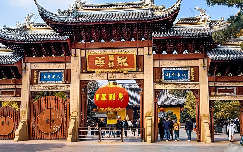 Chùa Long Hoa trầm lắng giữa lòng Thượng Hải Chùa Long Hoa trầm lắng giữa lòng Thượng Hải