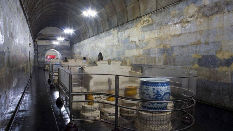 Cung điện ngầm đã được khai quật tại Định Lăng (Ảnh: sưu tầm)