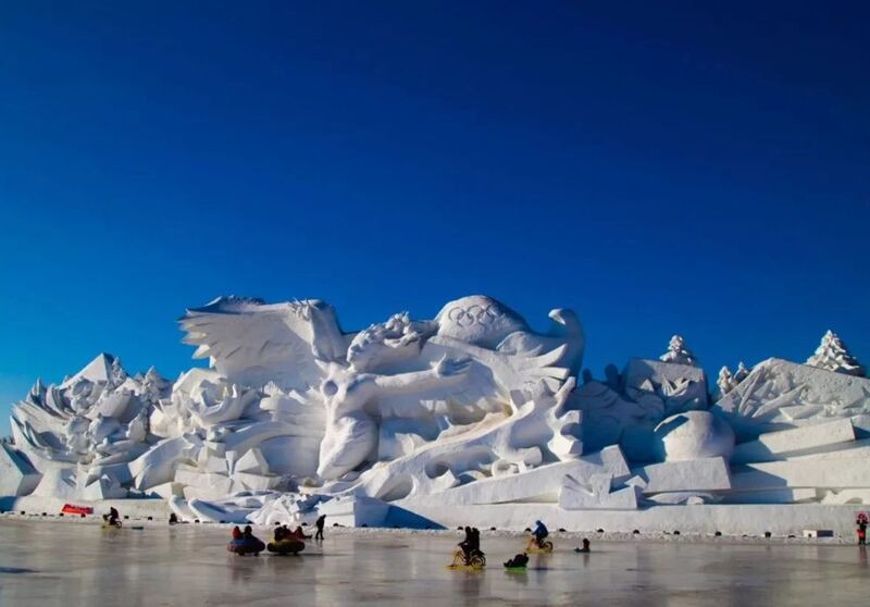 Đảo Mặt Trời nổi tiếng với nhiều tác phẩm tuyệt đẹp 