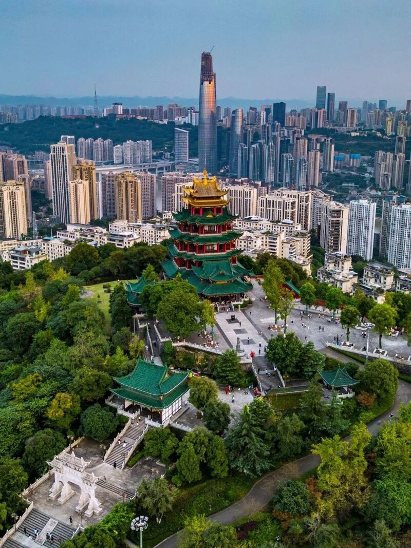 Thành phố Trùng Khánh được bao phủ bởi thiên nhiên xanh mướt 